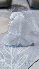 Candeliere Orchidea in vetro bianco latte 