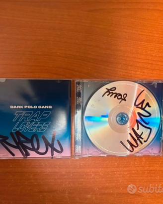 TRAP LOVERS AUTOGRAFATO