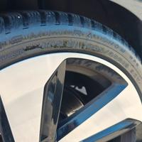 Gomme invernali treno completo 225/40 R 18