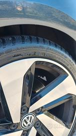 Gomme invernali treno completo 225/40 R 18