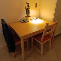 tavolo con sedie in legno massello
