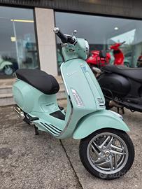 Vespa 125 PRIMAVERA 45 km con 1 litro