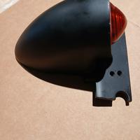 luce posteriore moto custom cafe race