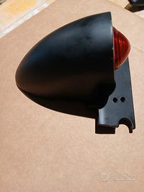 luce posteriore moto custom cafe race