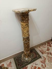 Colonna in marmo