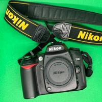 Nikon D90 16-85 VR Kit più accessori