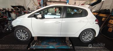 Sportello post sinistro Peugeot 208 2016