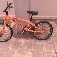 Bici bambino semiprofessionale.