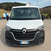 Renault Master con Gru