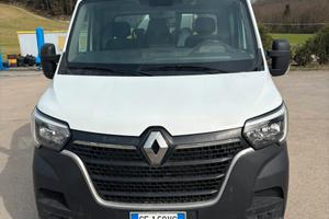 Renault Master con Gru