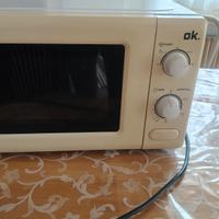 Microonde perfettamente funzionante 
