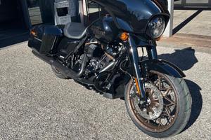 HARLEY DAVIDSON Street Glide ST