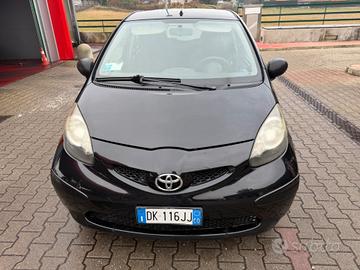 Toyota Aygo 1.0 12V VVT-i 5 porte Sol