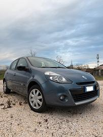 Renault Clio X neopatentati