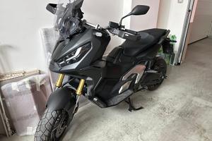 Honda XADV 750 anno 2023 4000km no sinistri