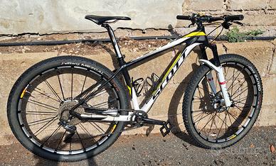 Scott Scale in carbonio peso 10kg in carbonio tagl