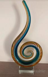 Decorazione in vetro colorata