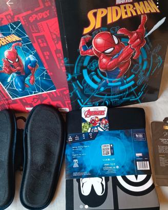 Pigiama Avengers con pantofole. Pigiama Lotto  M