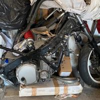 Honda CBR 1000F a pezzi