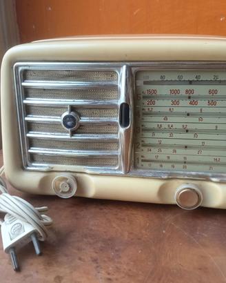 Radio a valvole Geloso