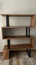 Libreria in legno e metallo