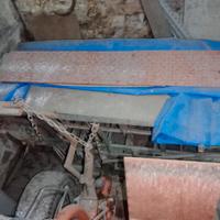 Varie attrezzature agricole per olive 