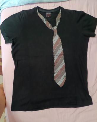 t shirt con cravatta 