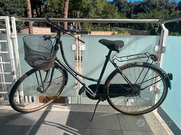 Bici Modello Classic Donna Nera Freni a Bacchetta