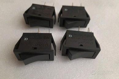 PULSANTI con ritorno a molla VINTAGE in pvc neri