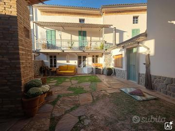 CASA SEMINDIPENDENTE A CASTELSPINA