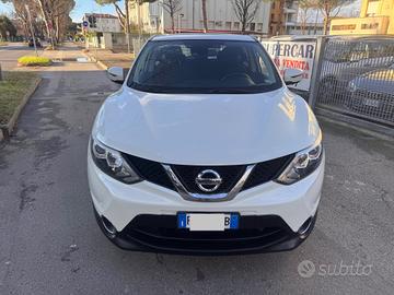 Nissan Qashqai 1.5 dCi N-vision neopaten garanzia 