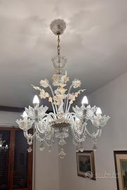 Lampadario artigianale in vetro di murano