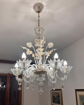 Lampadario artigianale in vetro di murano