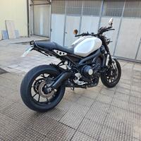 YAMAHA XSR 900 - SC PROJECT - 2016 - TAGLIANDATA