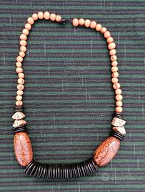Collana tribale in semi/cocco/legno