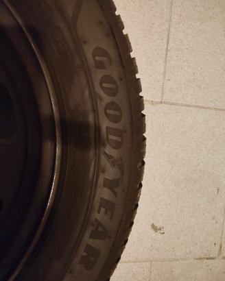 Gomme 185/65 R 15