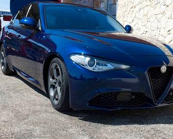 Alfa Romeo Giulia 2.2 180 V