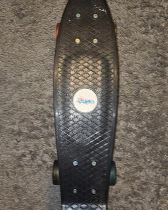 Skateboard con ruote illuminate