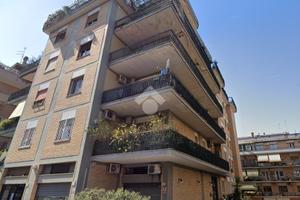 3 LOCALI A ROMA