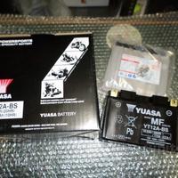 Batteria yuasa moto scooter yt12abs - yt12a-bs