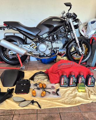 Ducati Monster 600 Dark