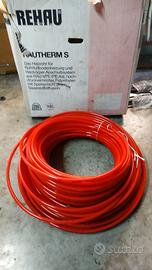 Tubo per impianto sotto pavimento REHAU