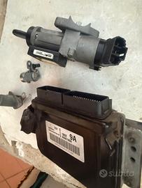 Blocchetto  con chiave e  centralina originale