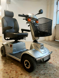 Scooter elettrico per anziani e disabili