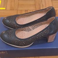Scarpe decollete Caprice,  n.37,  pelle navy.