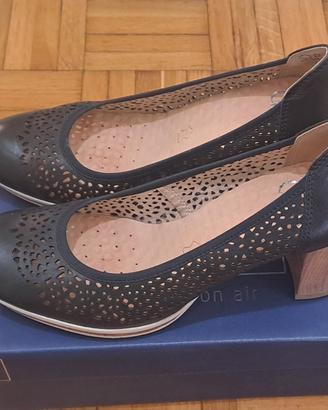 Scarpe decollete Caprice,  n.37,  pelle navy.