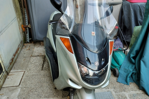 Scooter Yamaha Majesty 250 del 2001