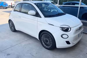 Fiat 500 500e Berlina 42 kWh Icon 118cv