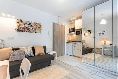 Monolocale Via Servais 280 euro