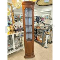 VETRINETTA AD ANGOLO ARTE POVERA